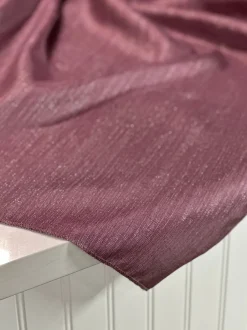 Metallic Burlap Table Linen in Orchid/Silver