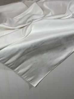 Microfiber Suede Table Linen in White