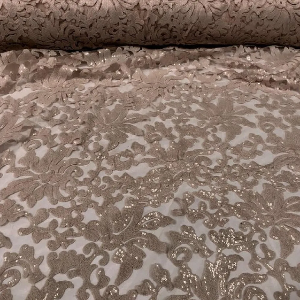 Milan Lace (w/ Poly Lining) Table Napkin in Champagne