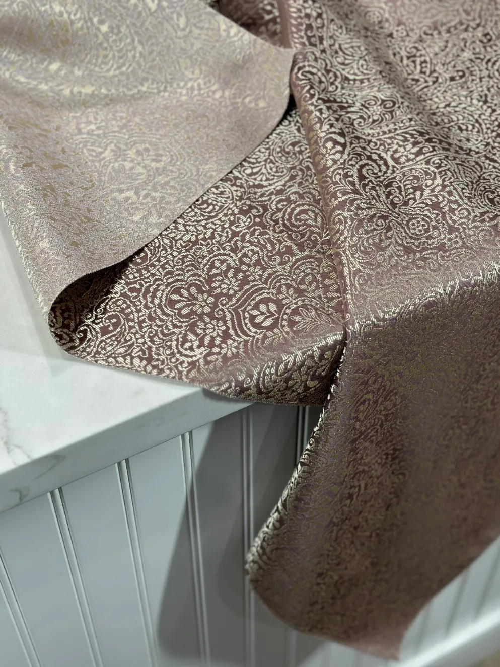 Miramar Jacquard Table Linen in Mauve