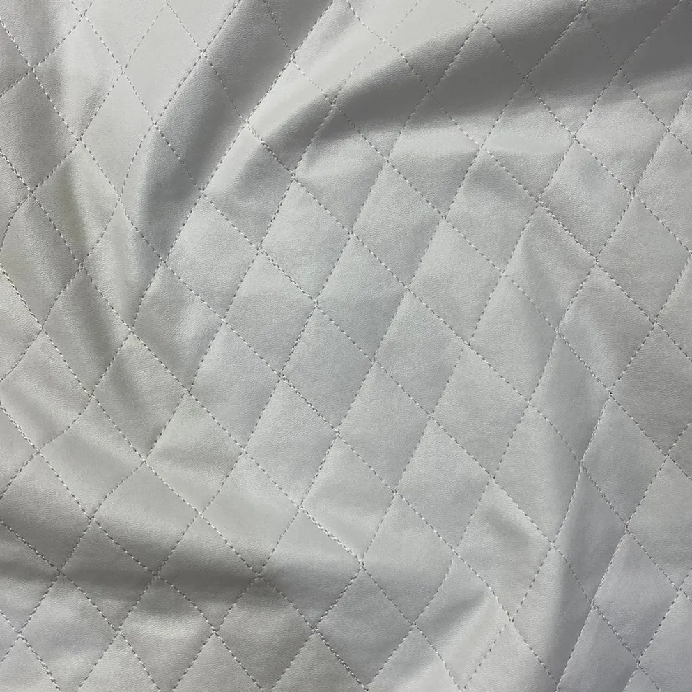Murano Quilt Table Linen in White