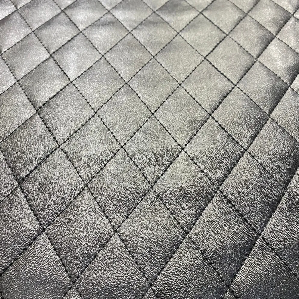 Murano Quilt Table Runner in Black