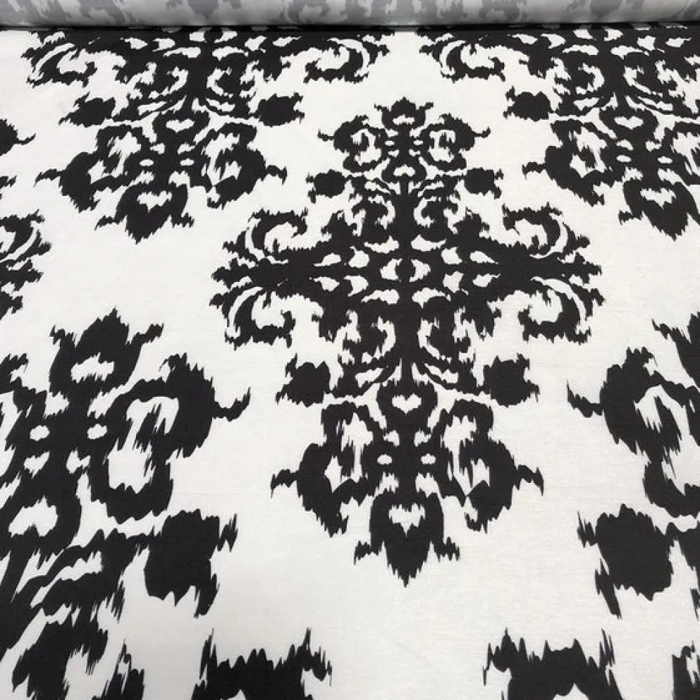 Newport Print (Dupioni) Table Linen in Black