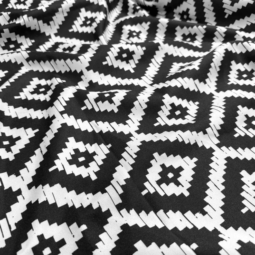 Onyx (Poly Print) Table Napkin in Black / White