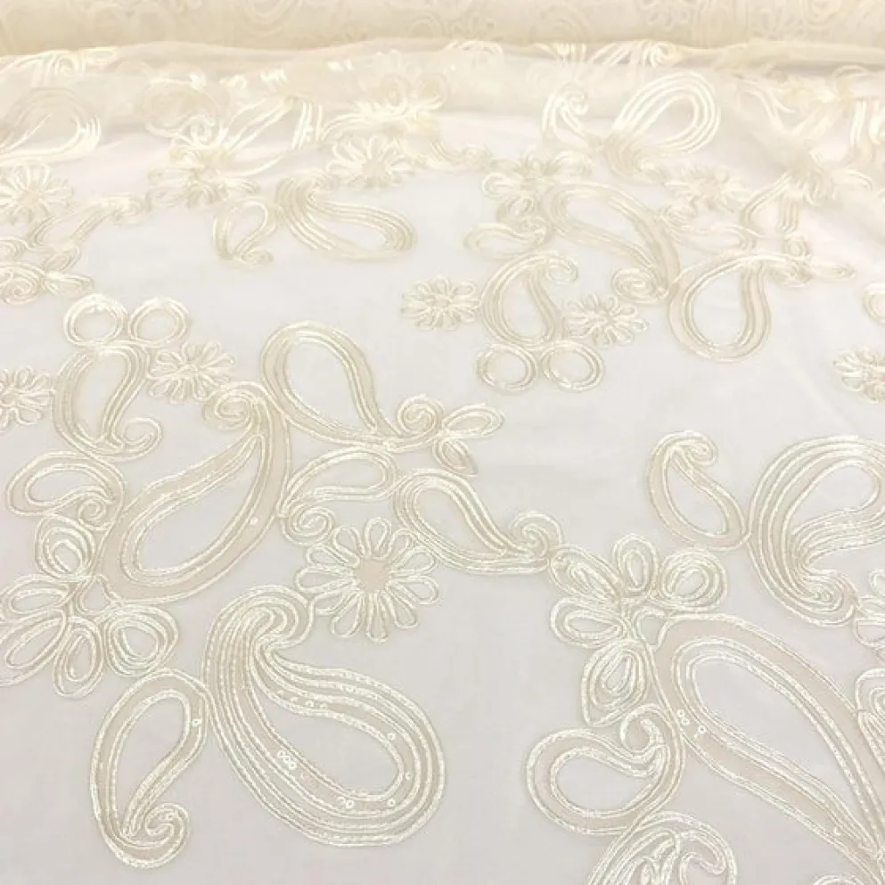 Paisley Floret Sequins Table Runner in Ivory