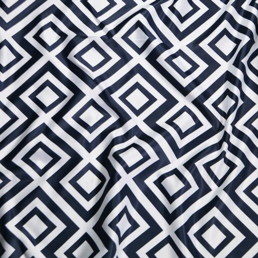 Paragon Print (Lamour) Table Linen in Navy