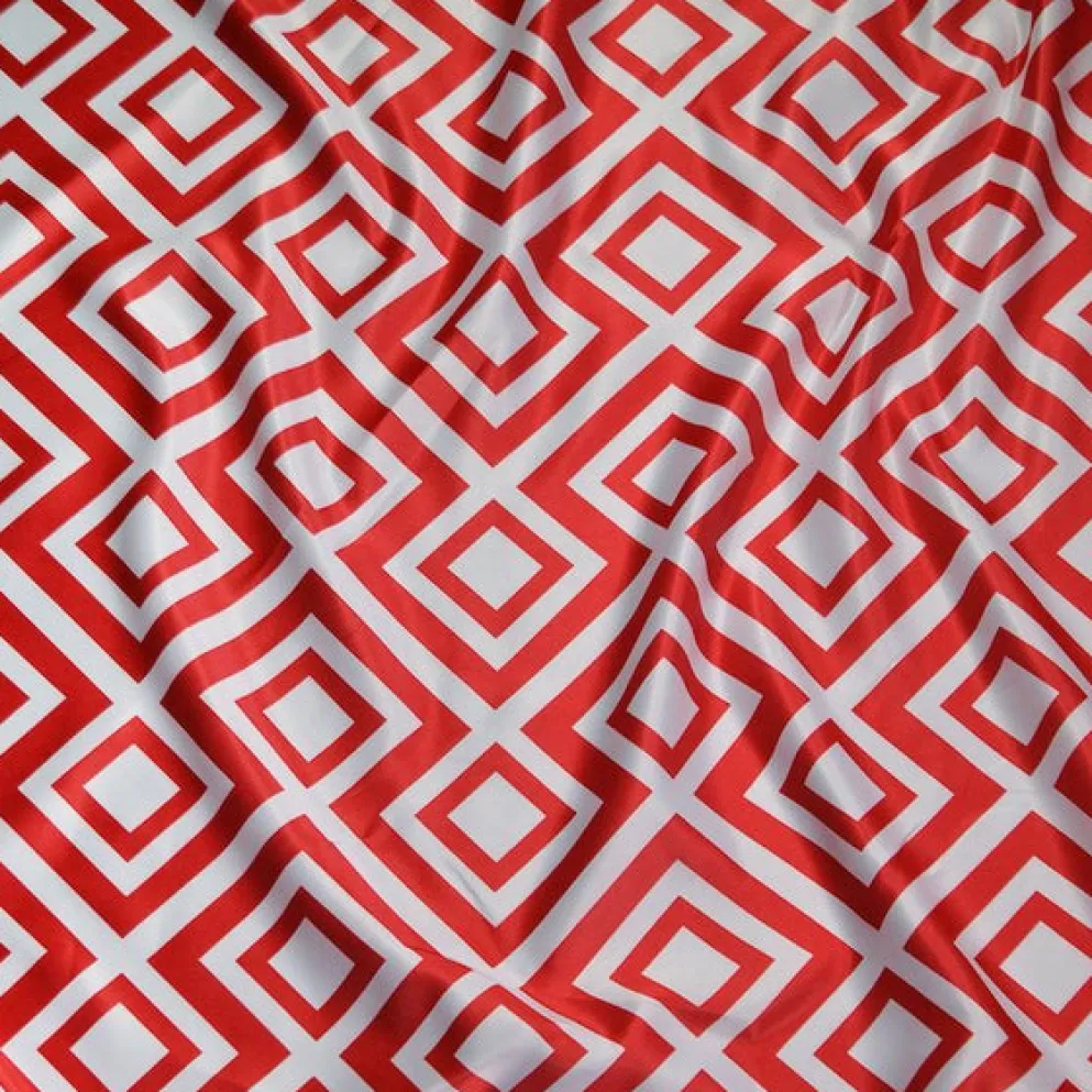 Paragon Print (Lamour) Table Runner in Red