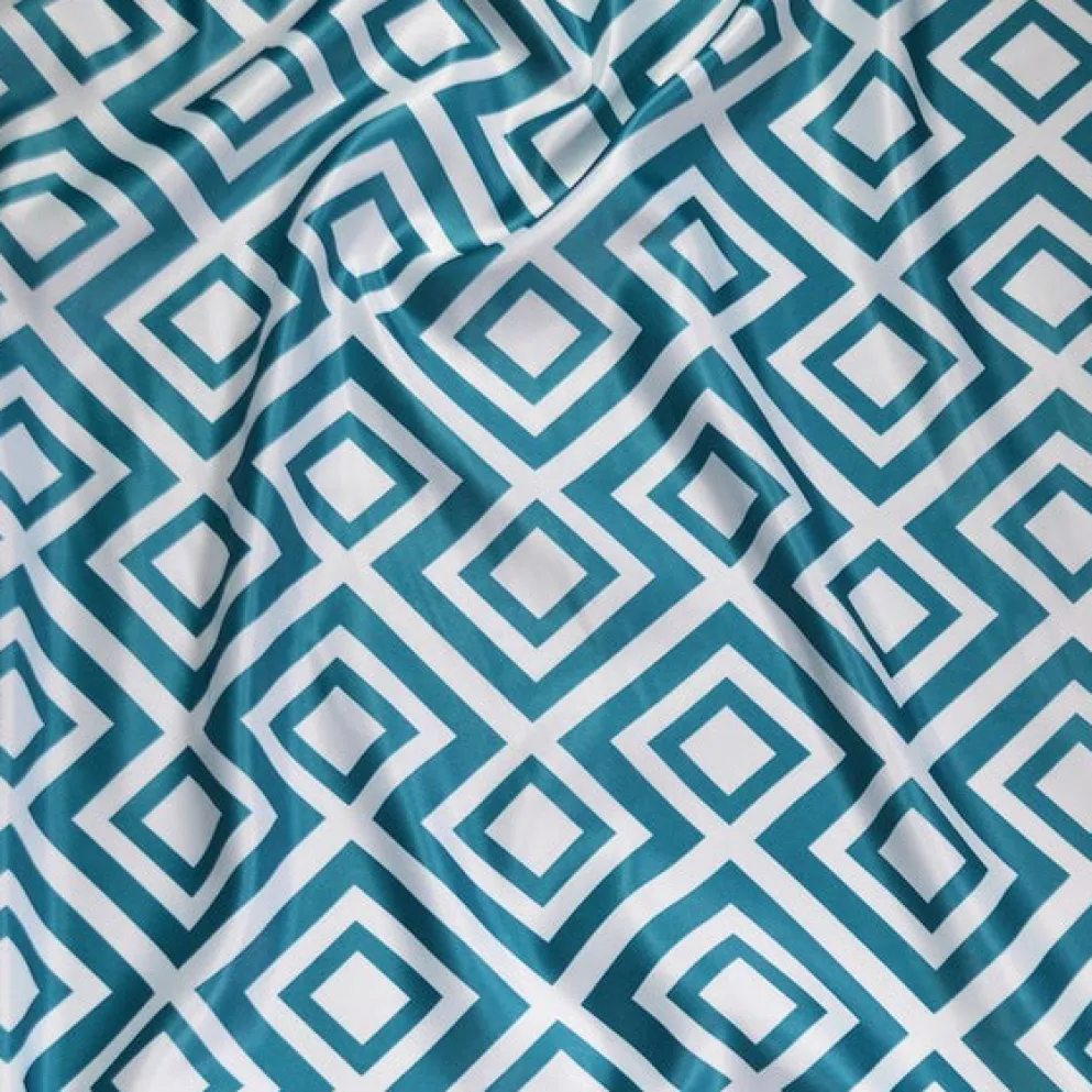 Paragon Print (Lamour) Table Runner in Teal