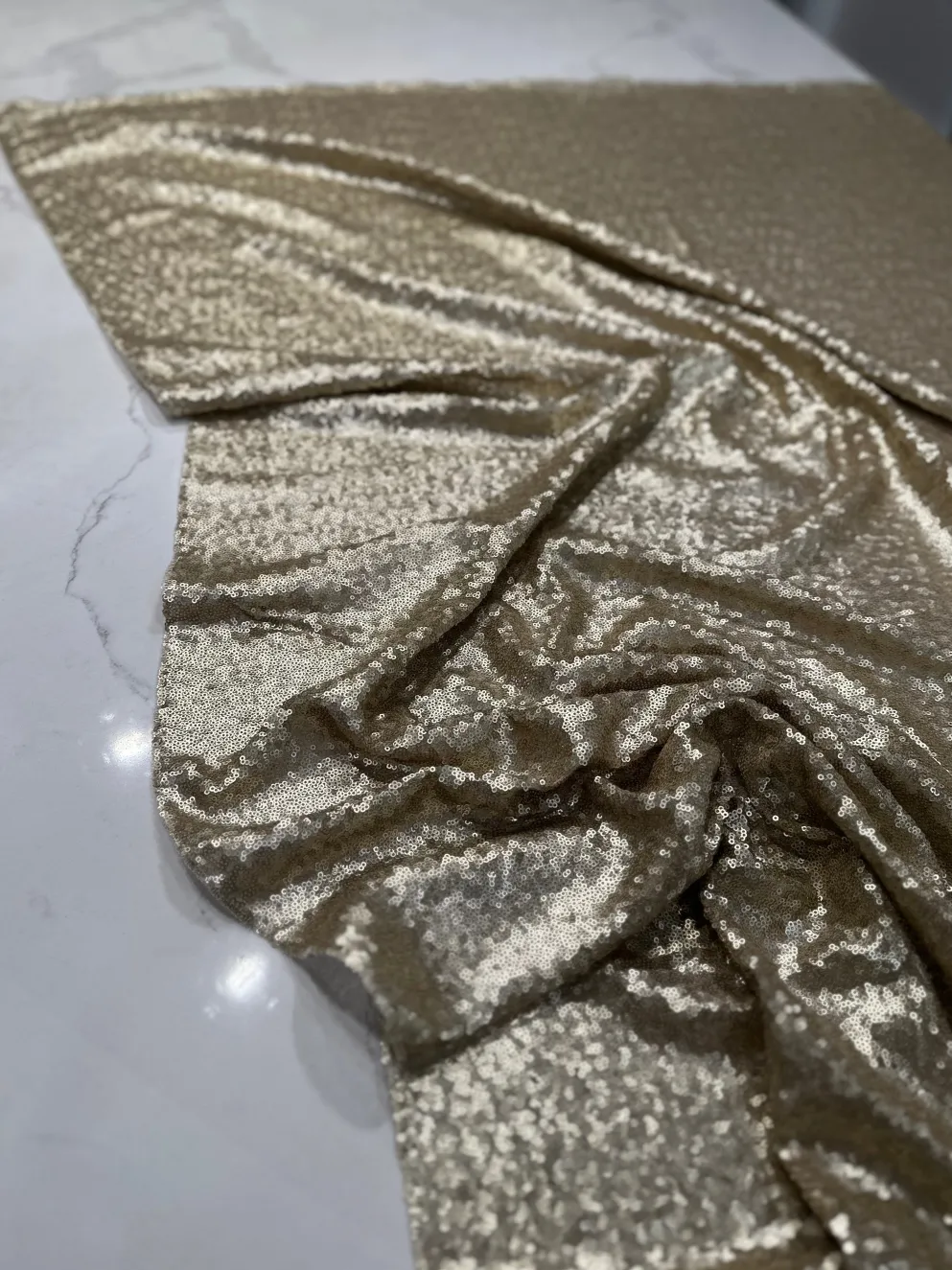 4pcs - Glitz Sequins Table Linen 90"x90" Square - Champagne