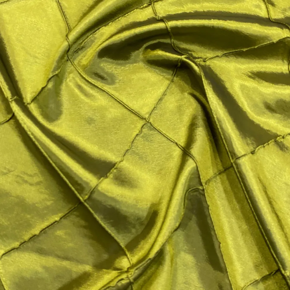 4" Pintuck Taffeta Table Linen in Lime 102