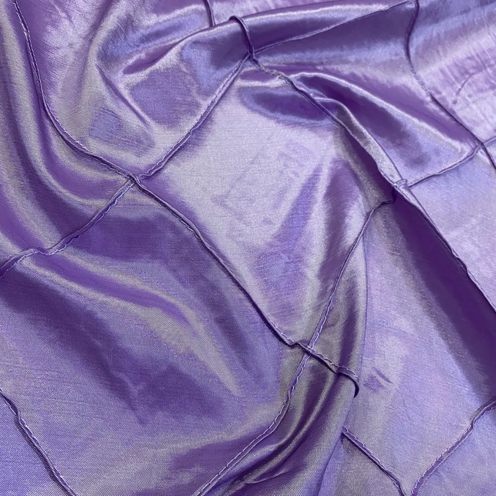 4" Pintuck Taffeta Table Runner in Lavender 119