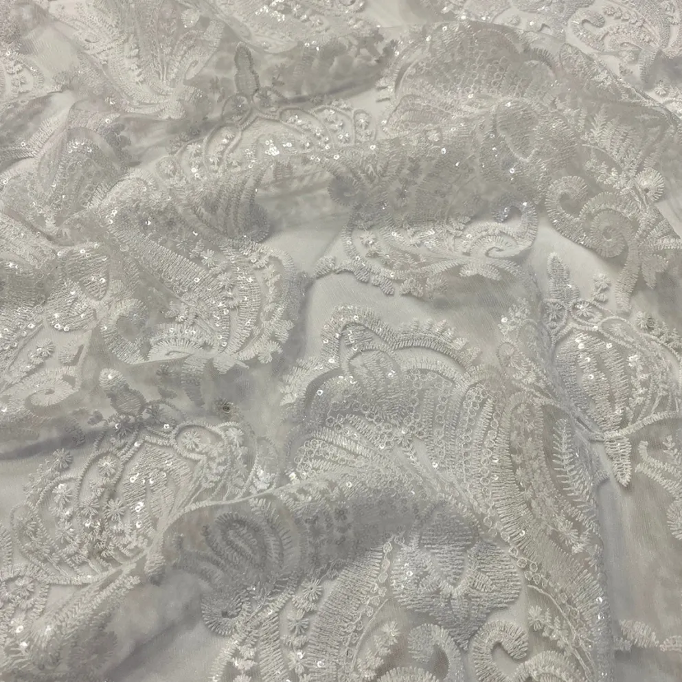 Princess Lace Table Linen in White