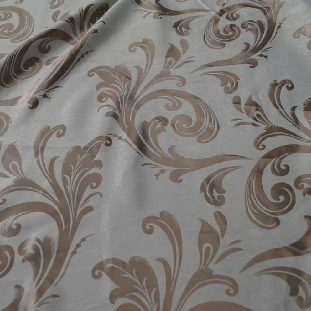 Regal Jacquard (Reversible) Table Napkin in Champagne