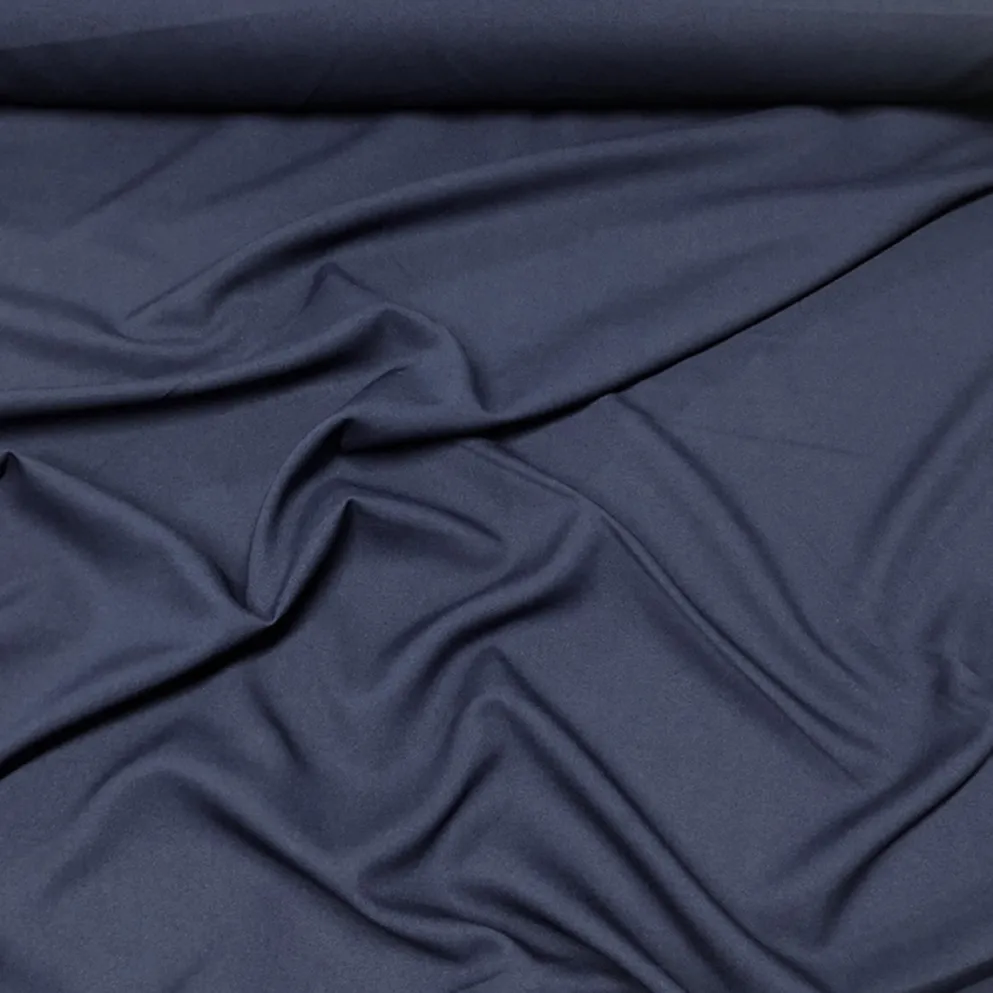 Scuba (Wrinkle-Free) Table Runner in Navy