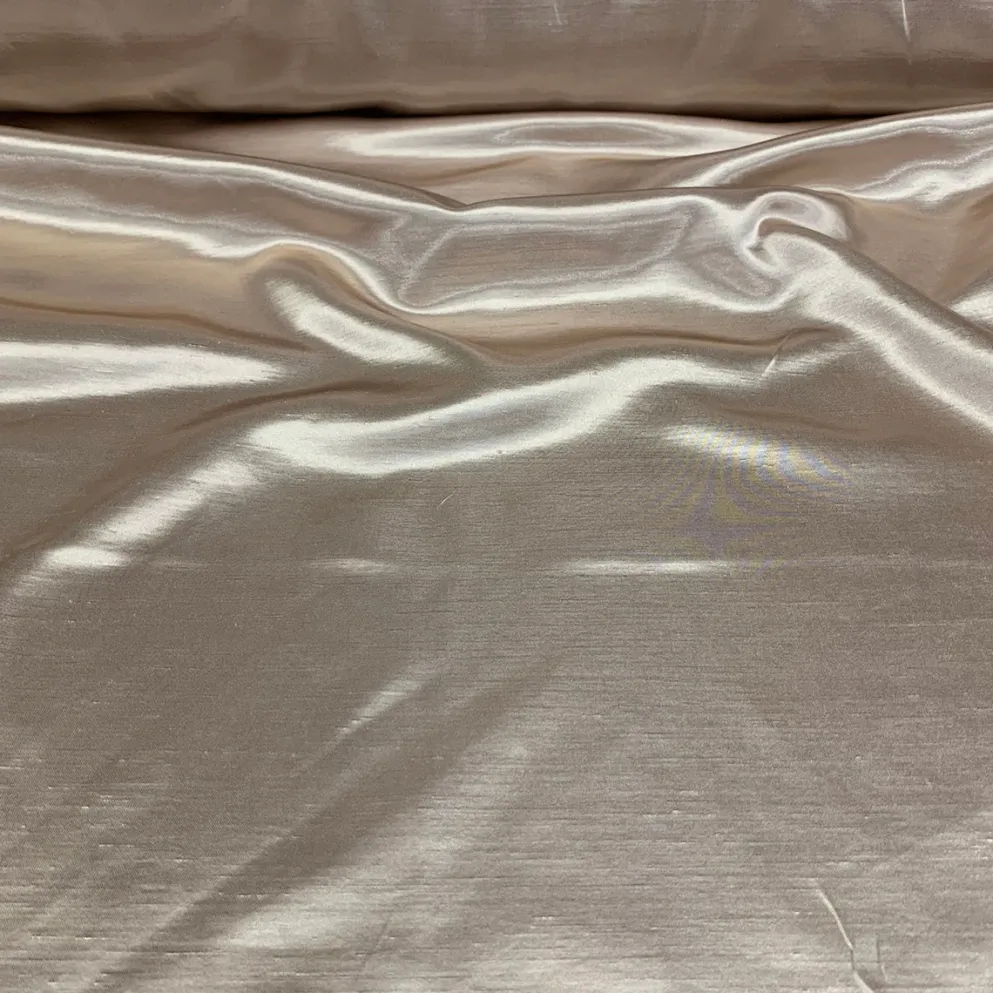 Shantung Satin (Reversible) Table Runner in Champagne