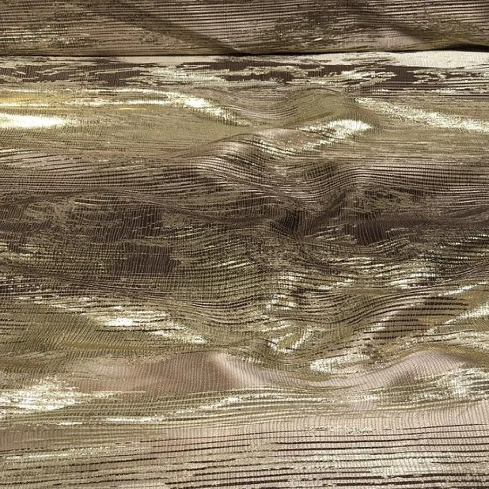Static Jacquard Table Linen in Gold and Brown