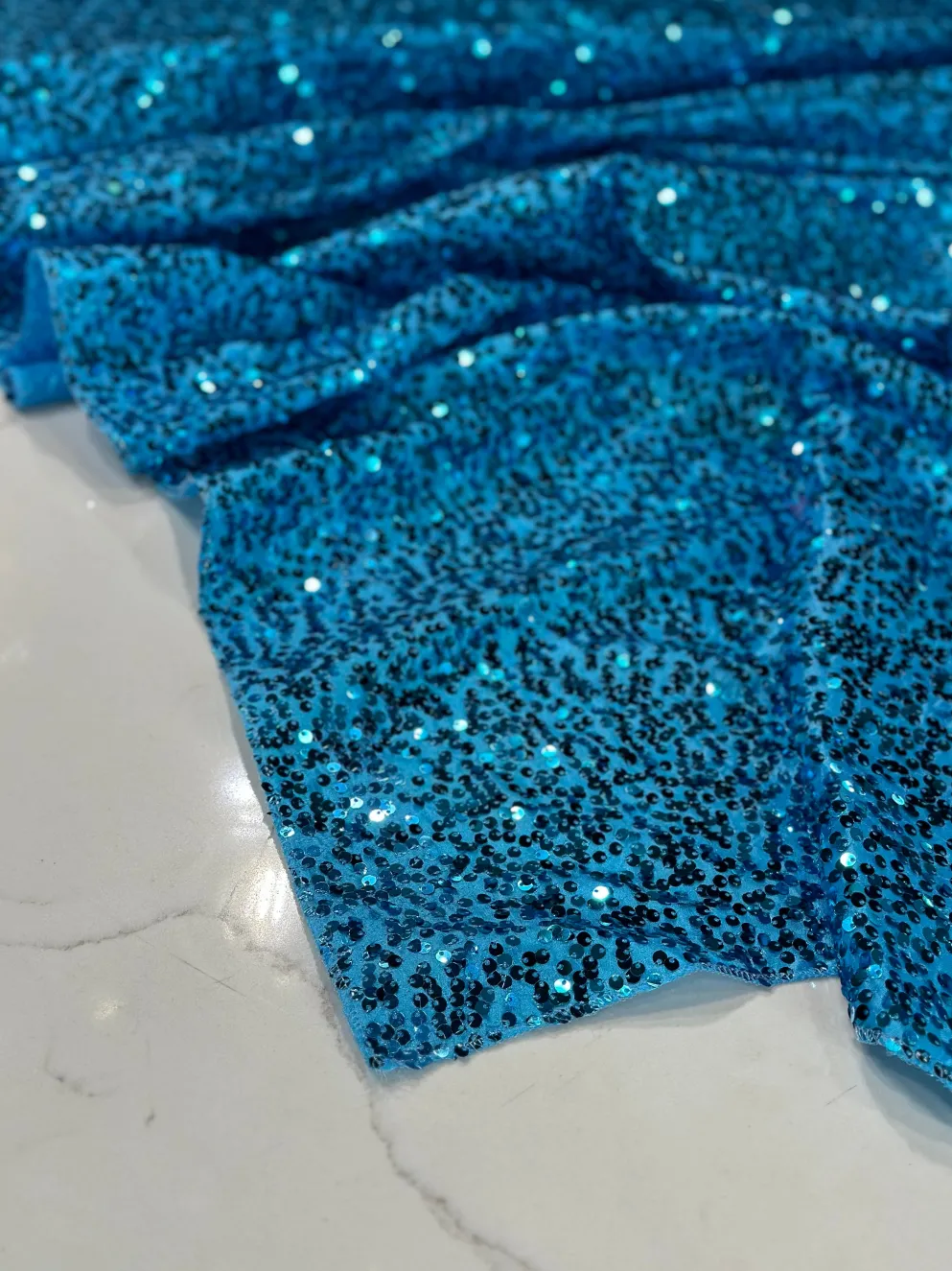 Taffeta Sequins Table Linen in Turquoise