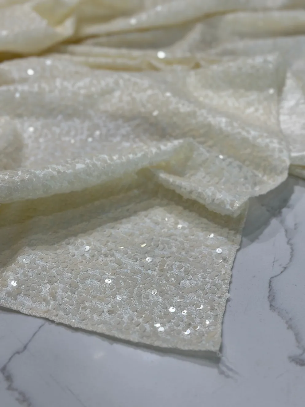 Taffeta Sequins Table Linen in Ivory