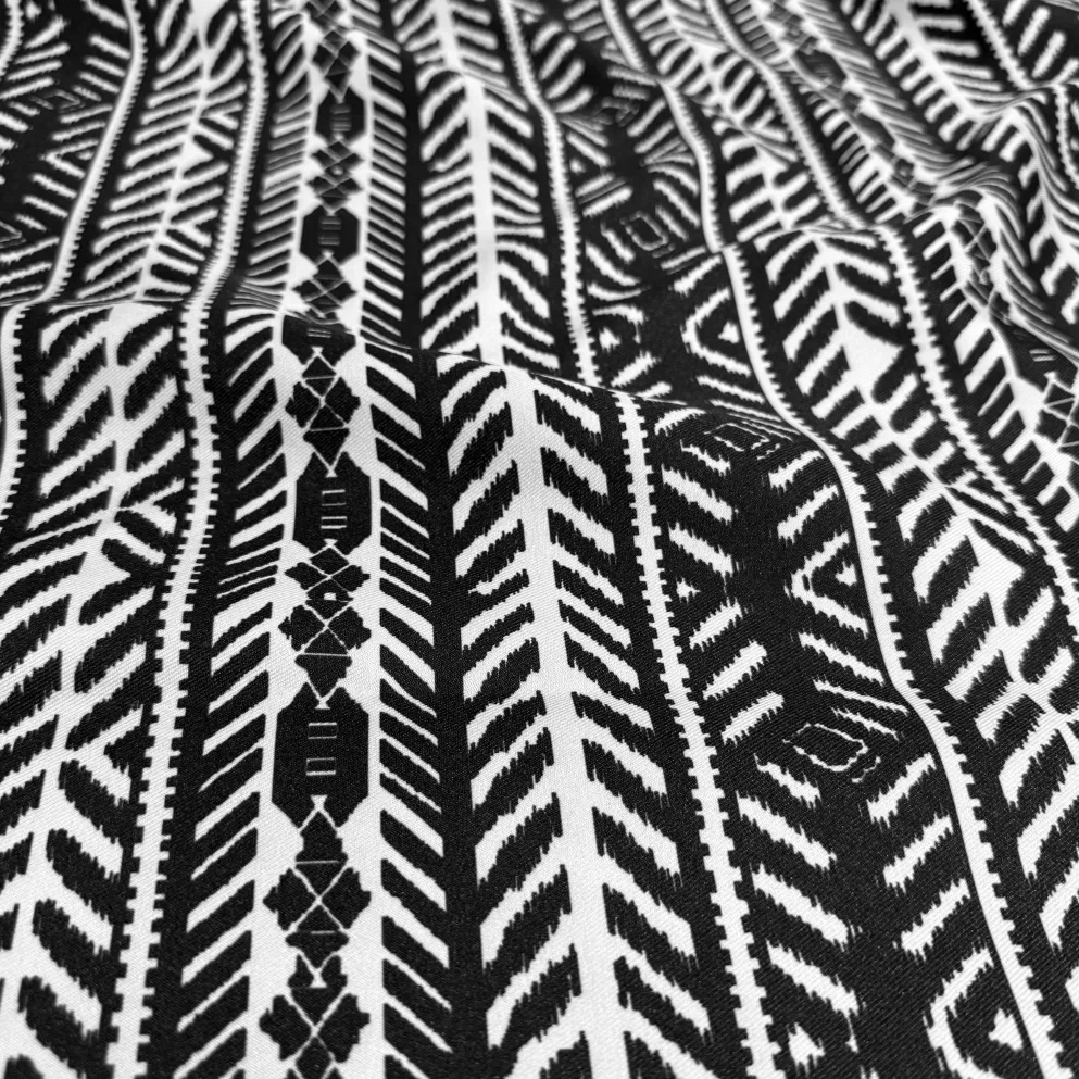 Topaz (Poly Print) Table Runner in Black / White