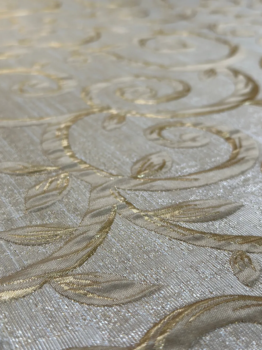 Tuscany Jacquard (Reversible) Table Linen in Ivory