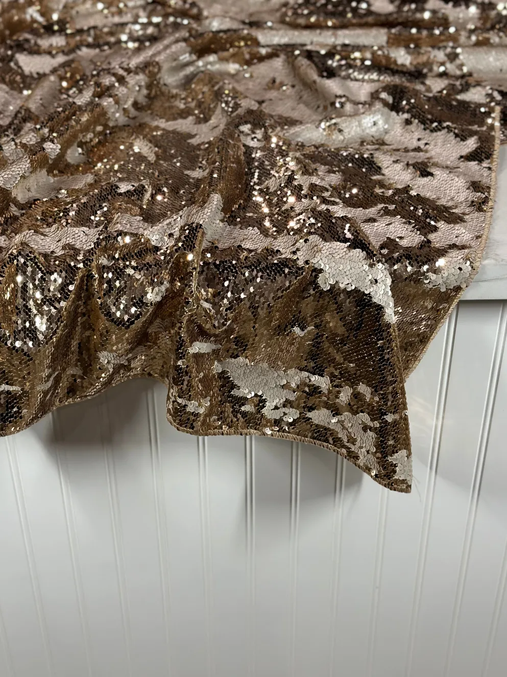 Two-Tone Sequins Table Linen in Champagne and Matte