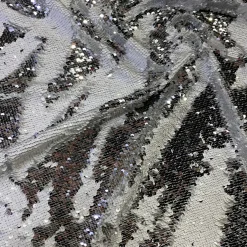 Two-Tone Sequins Table Linen in Silver and White