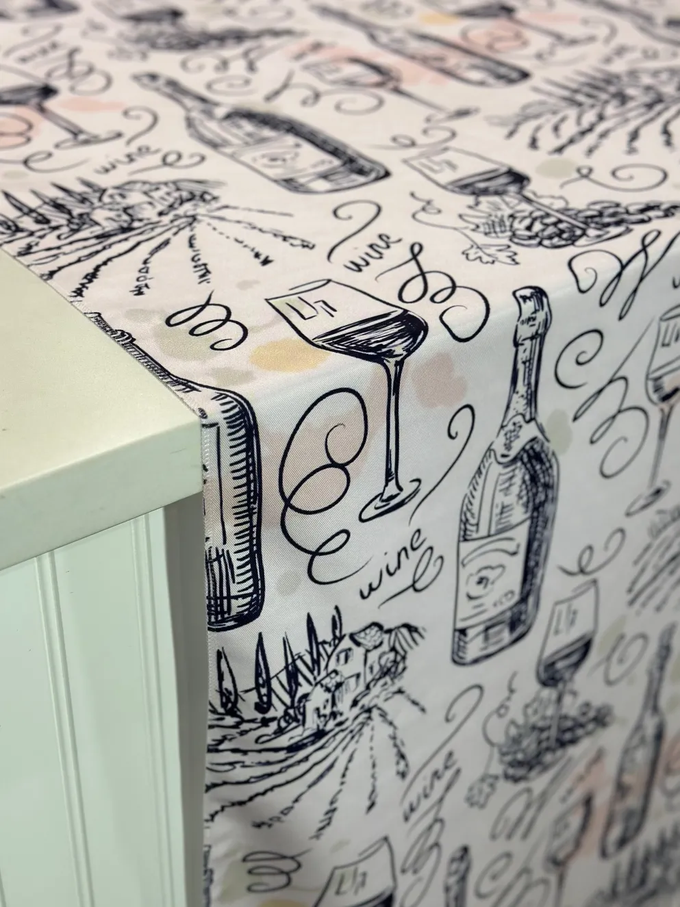 Vino (Poly Print) Table Linen