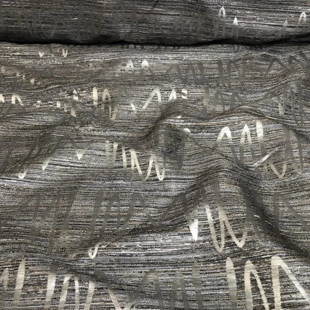 Zion Jacquard Table Runner in Silver